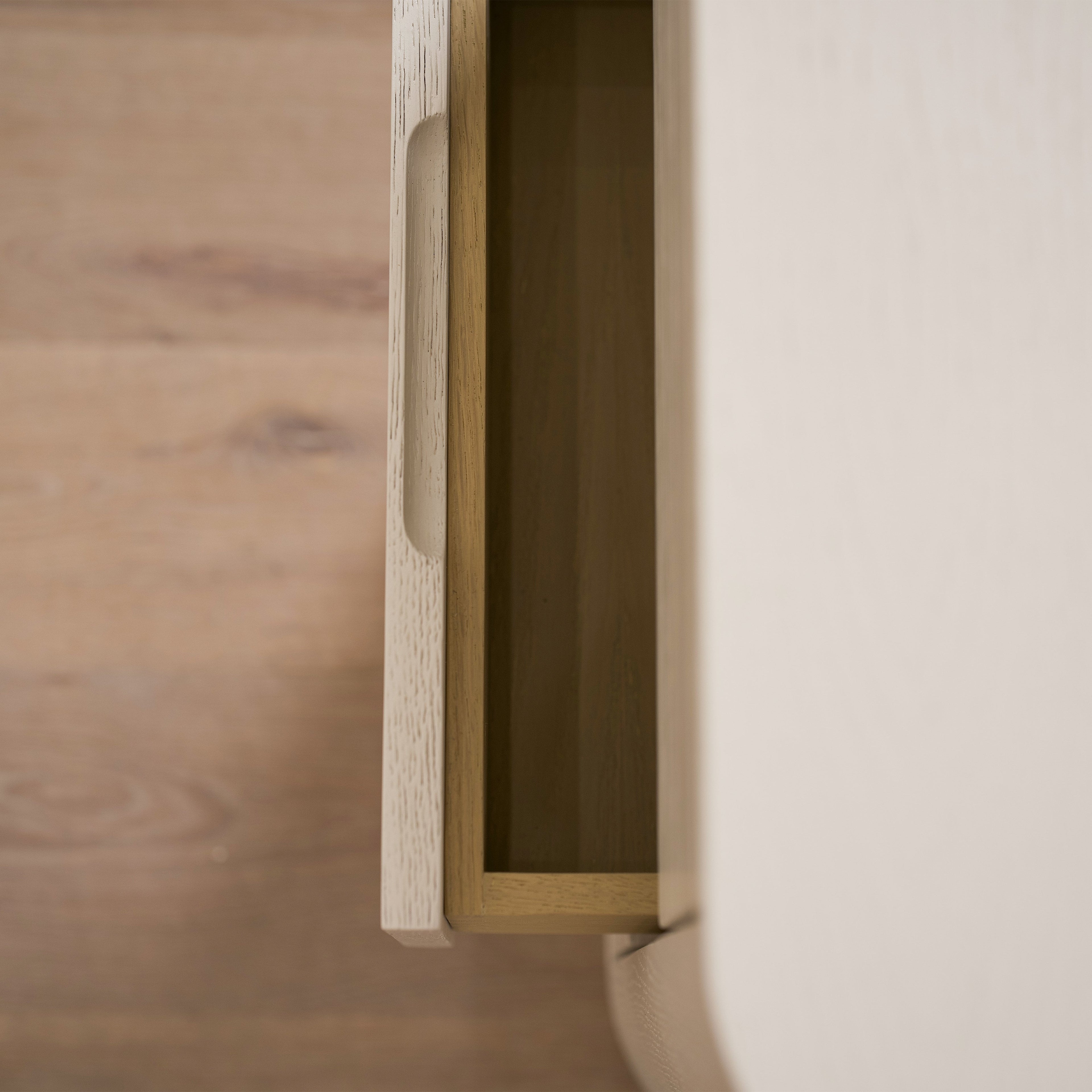 Comodino Sierra Flat