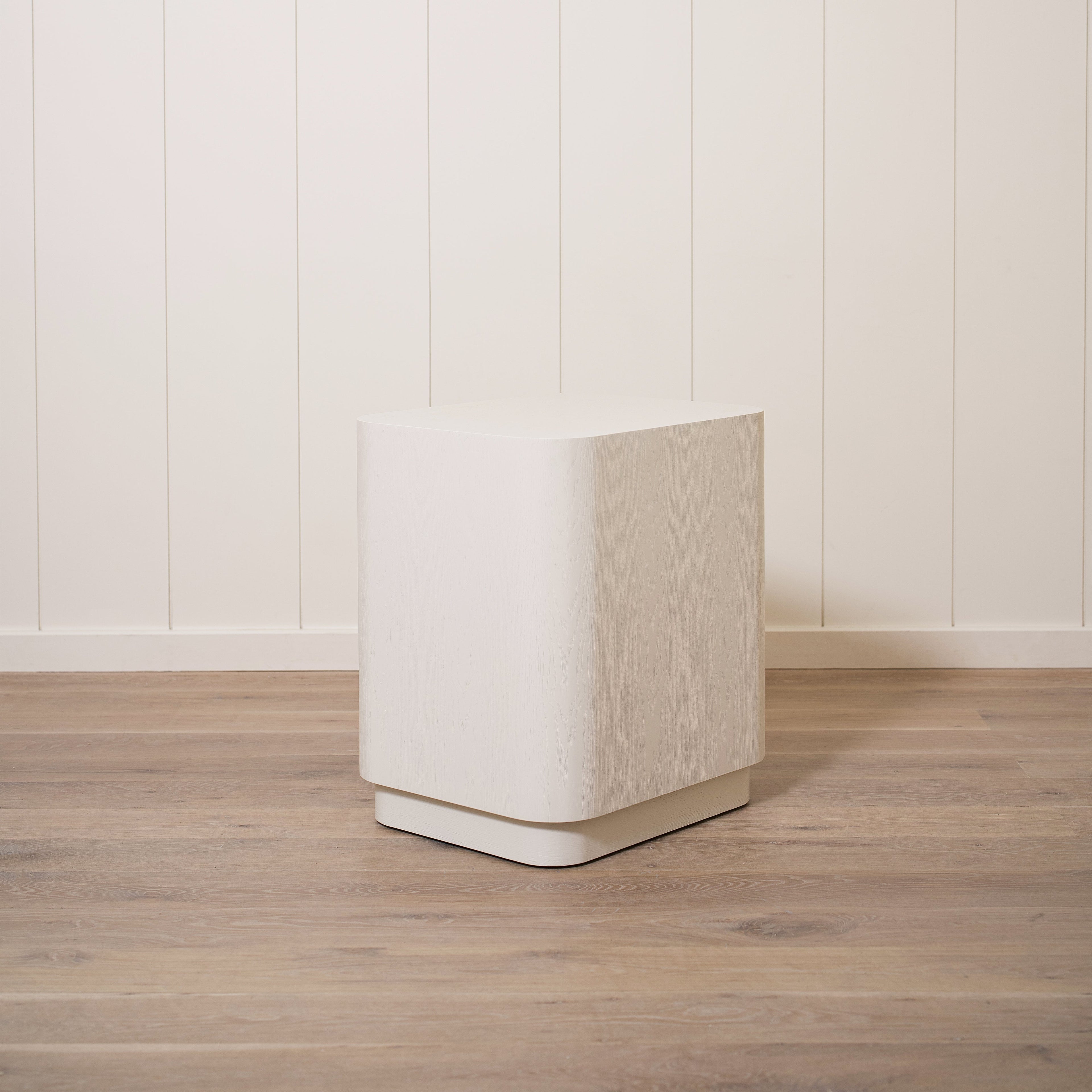 Comodino Sierra Flat