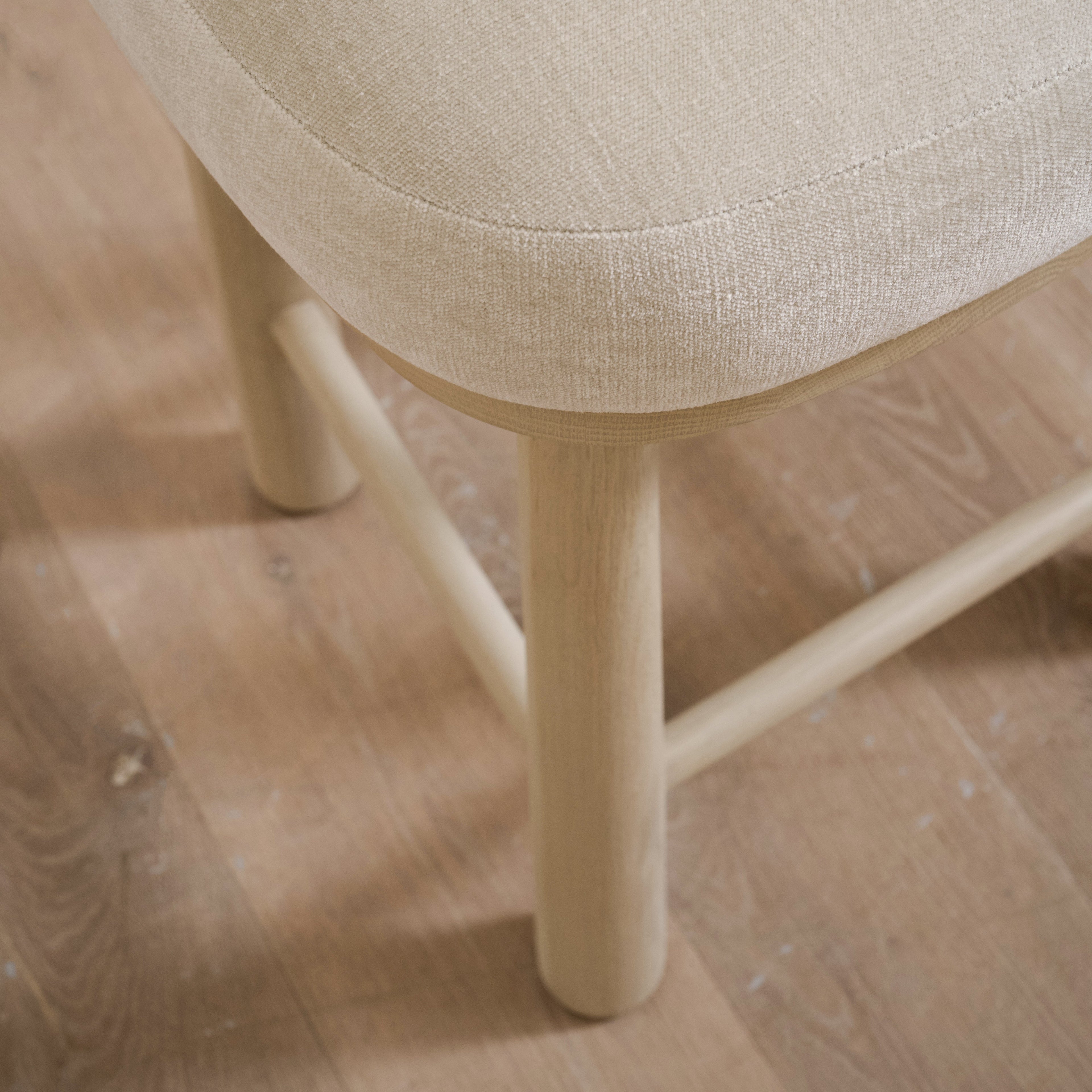 Sgabello da bar Latch