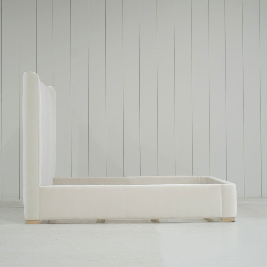 Letto a pediera bassa Clam