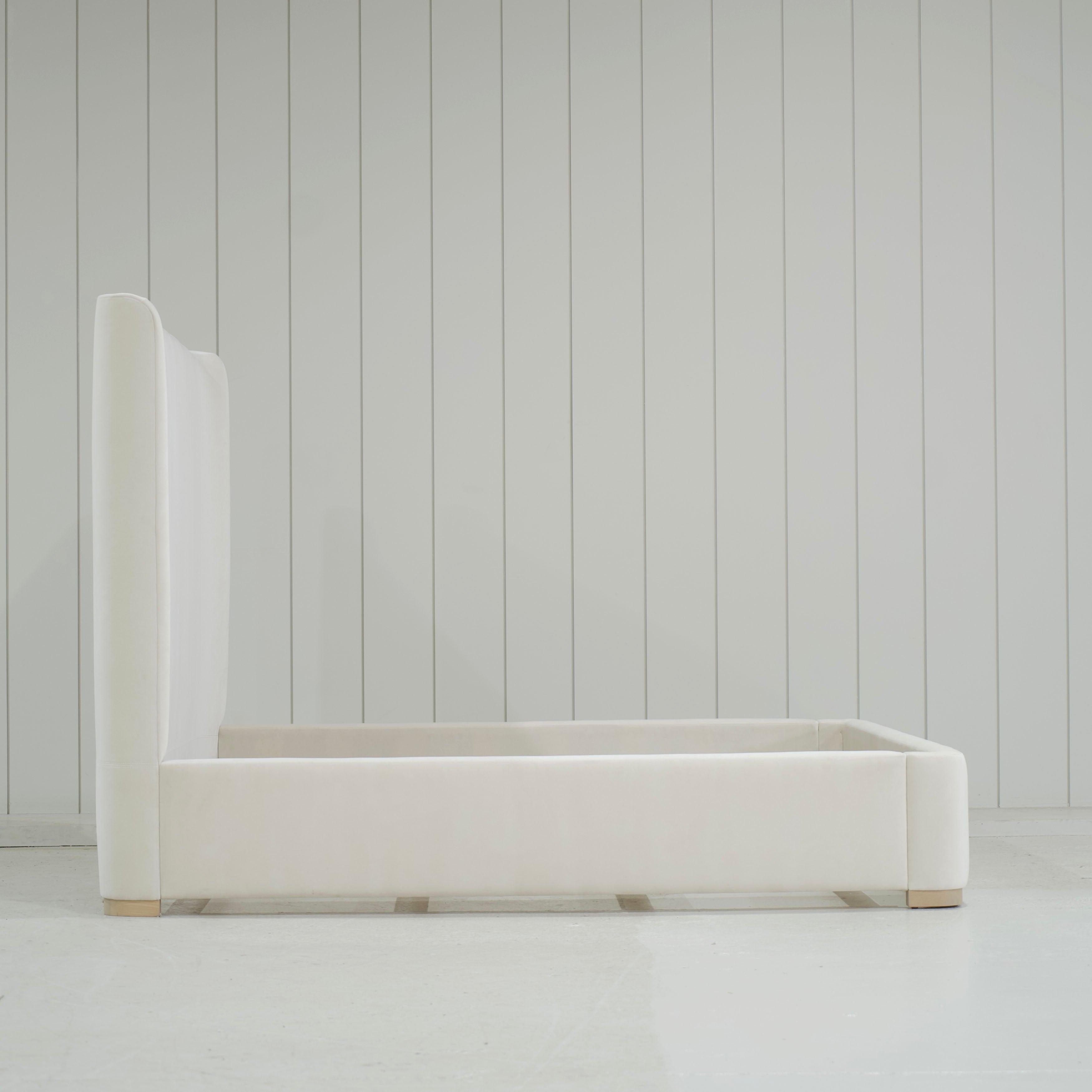 Letto a pediera bassa Clam