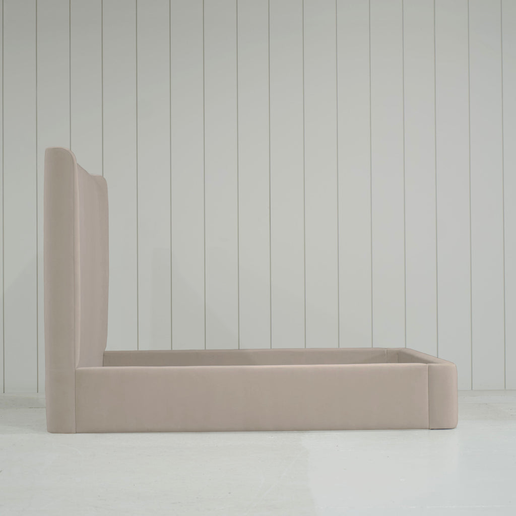 Letto Gwen con pediera bassa