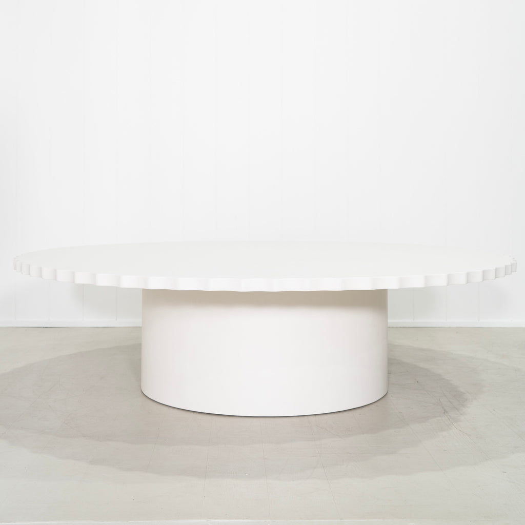 Tavolo da pranzo in ginepro