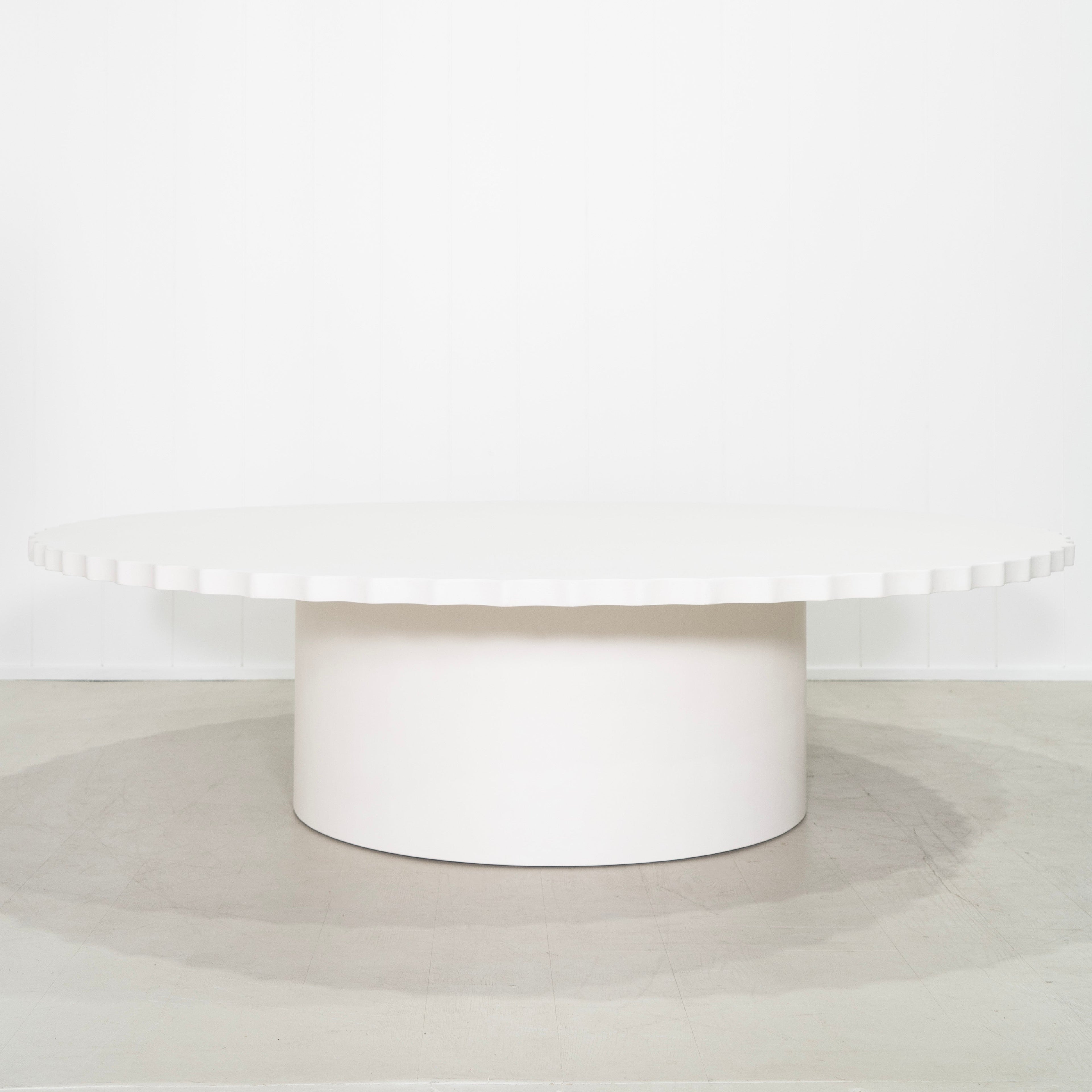 Tavolo da pranzo in ginepro