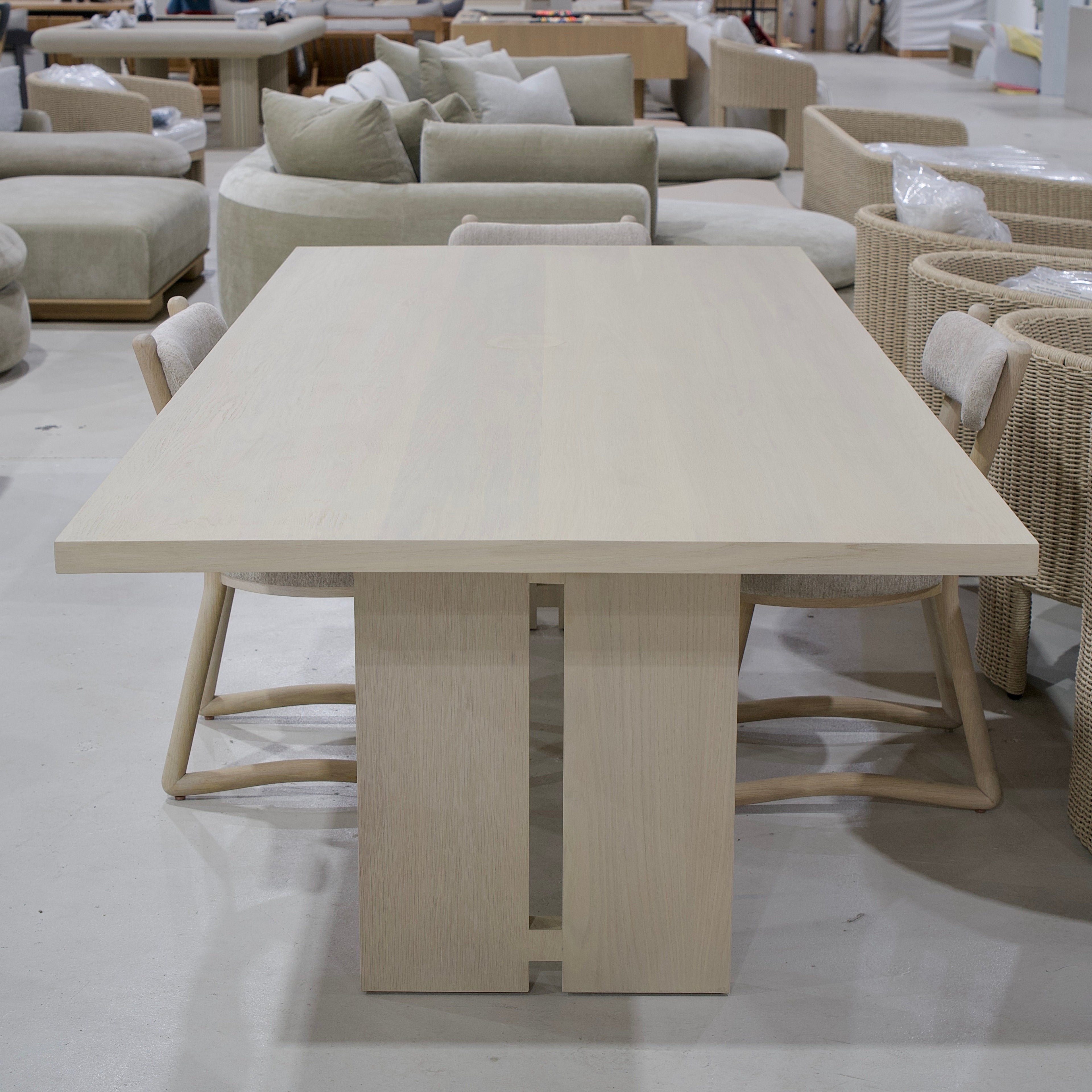 Tavolo da pranzo diviso