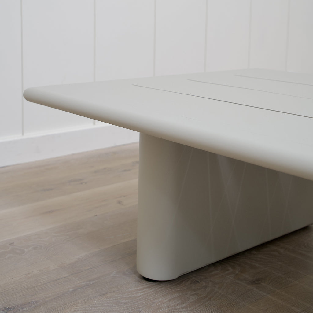 Tavolino da caffè da esterno Aidan