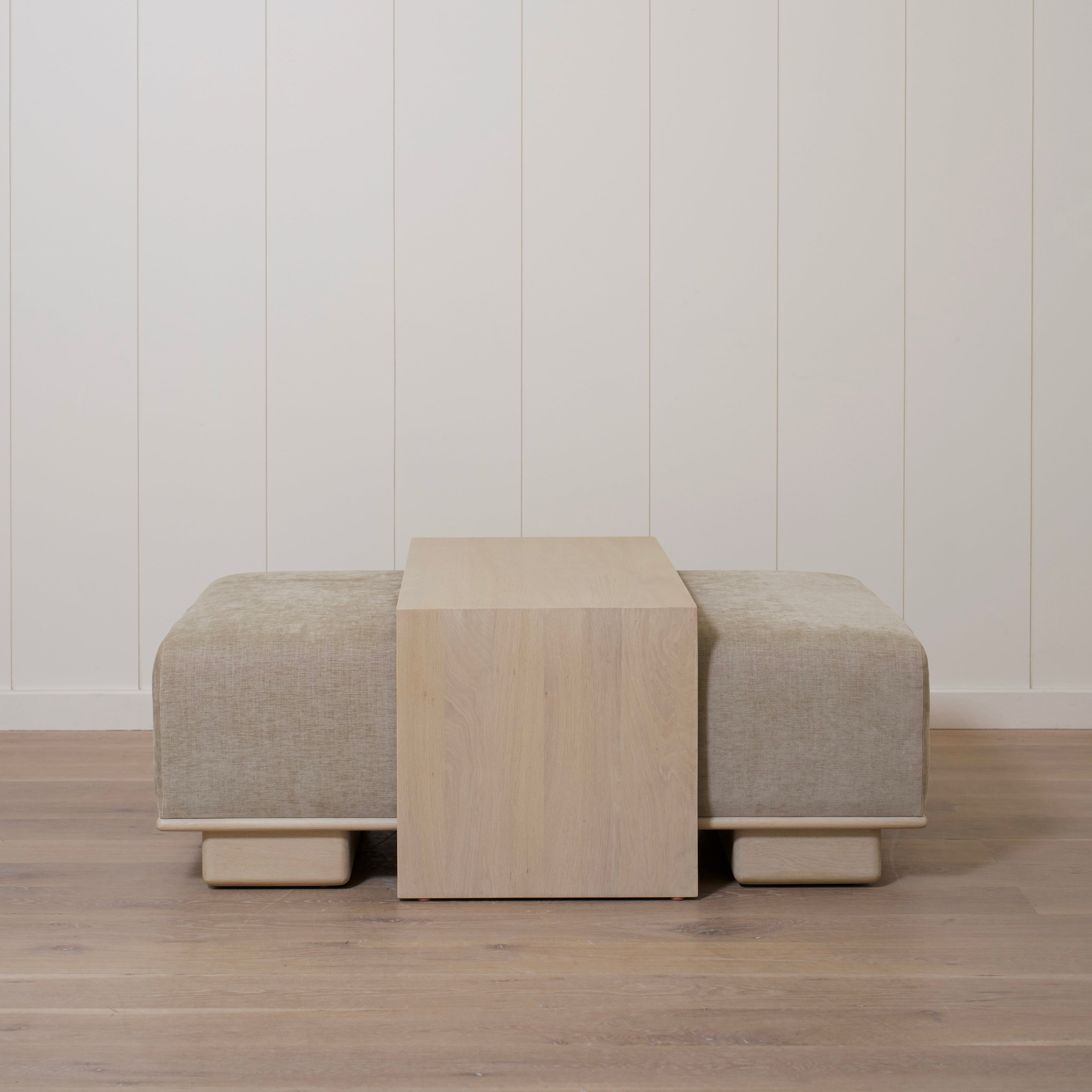 Pouf Noah con tavolo