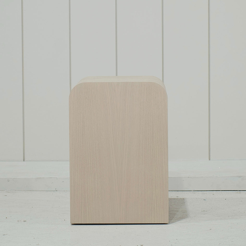 Mia - Comodino galleggiante