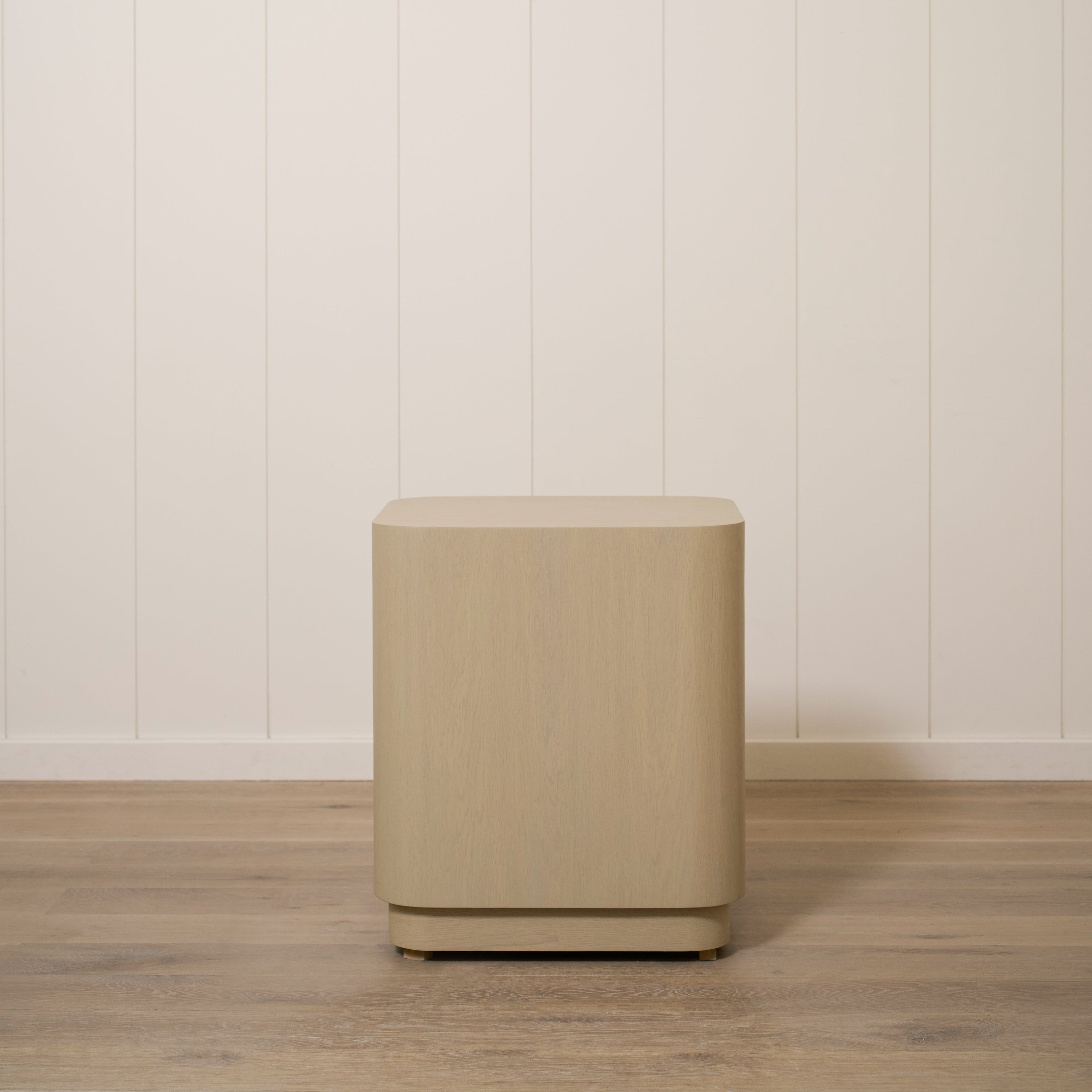 Comodino Sierra Flat