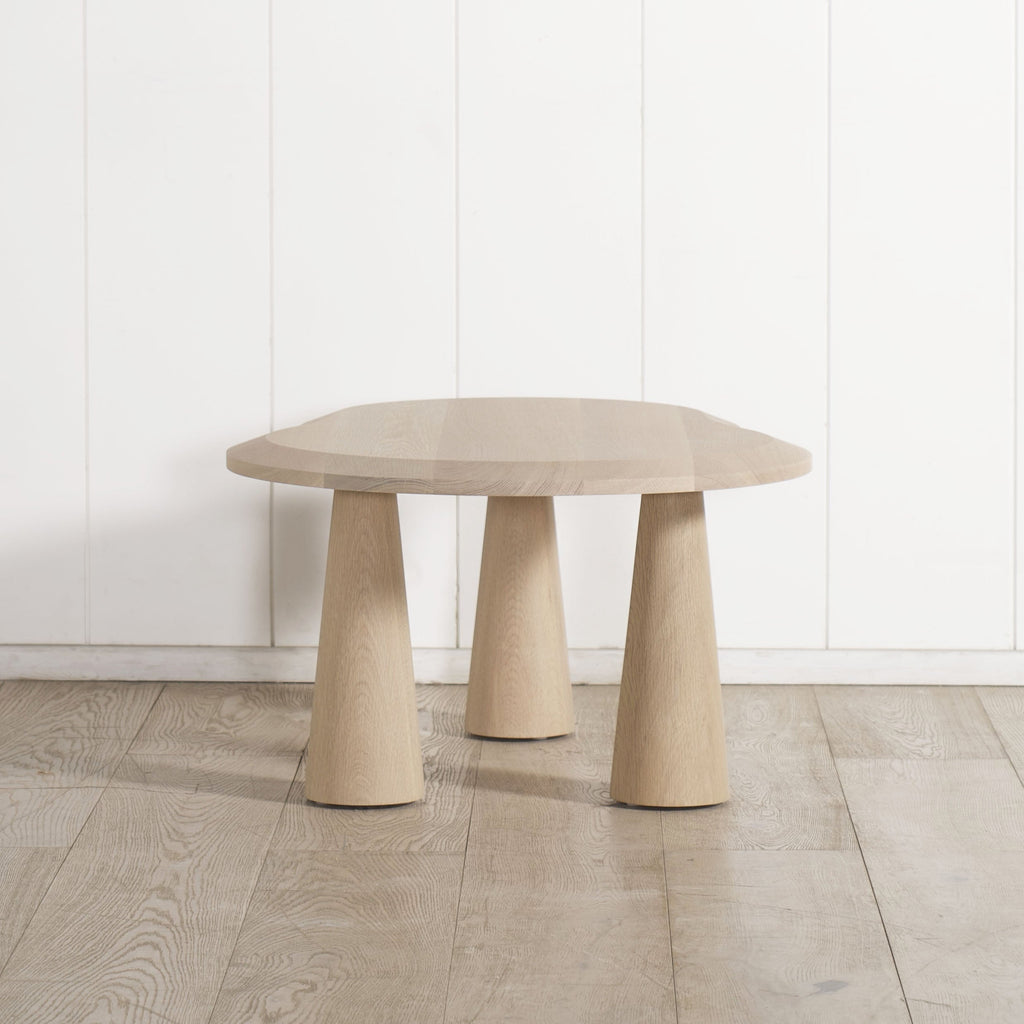 Tavolino da caffè astratto