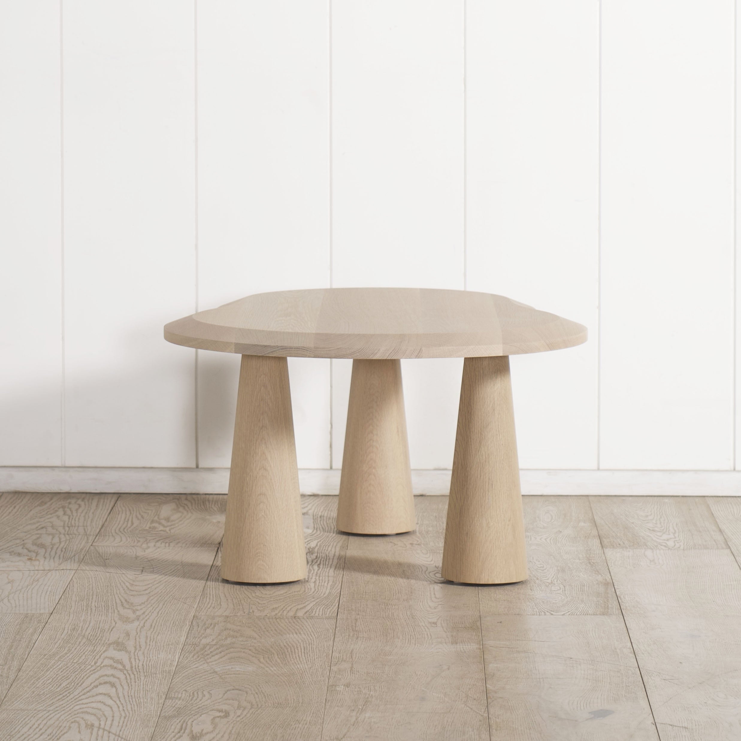 Tavolino da caffè astratto