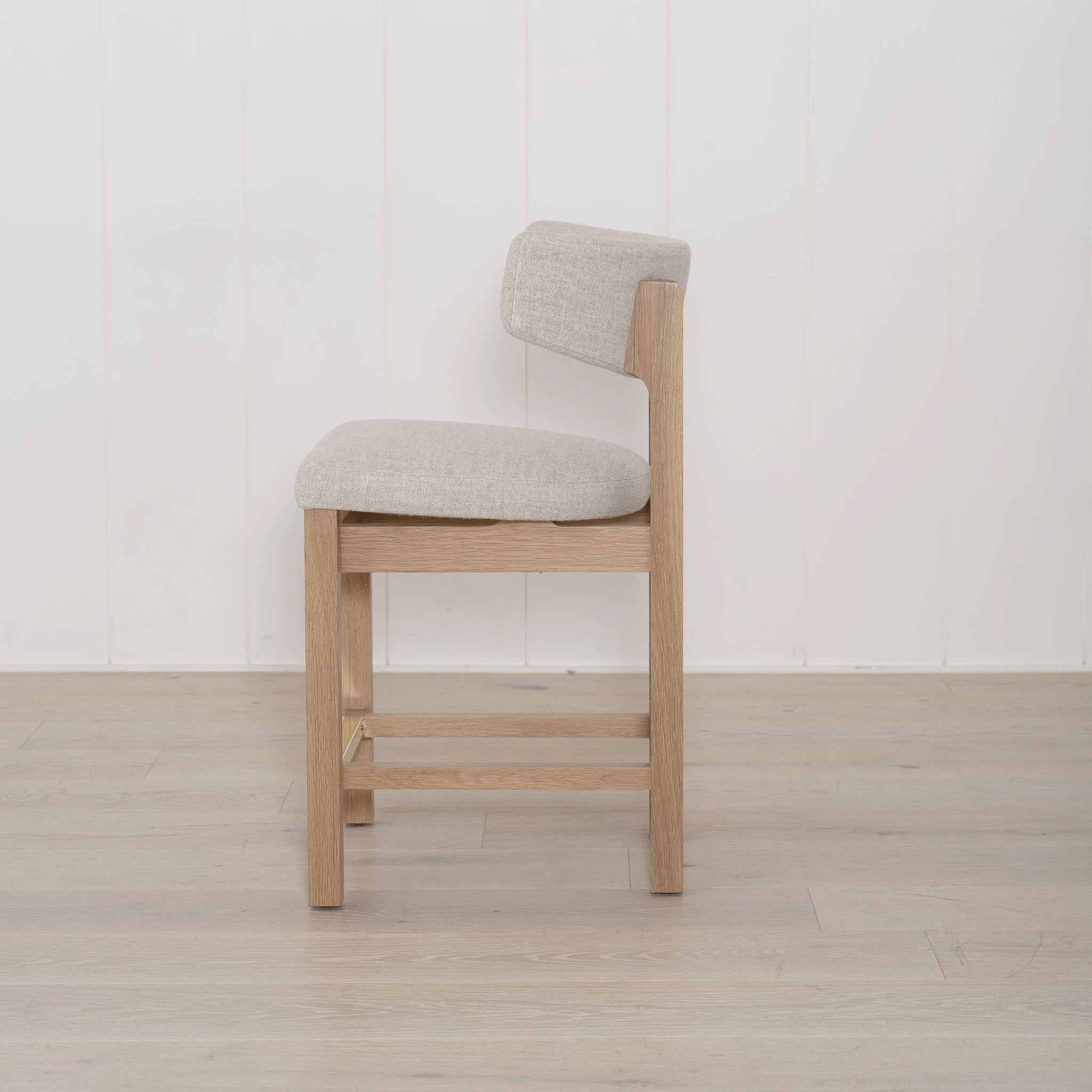 Sgabello da bar ad arco