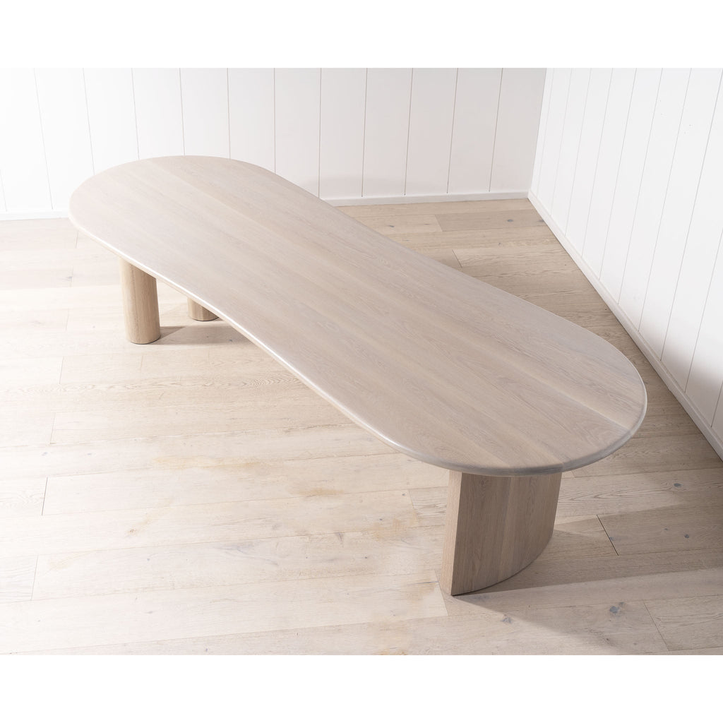 Tavolo da pranzo curvo Darby