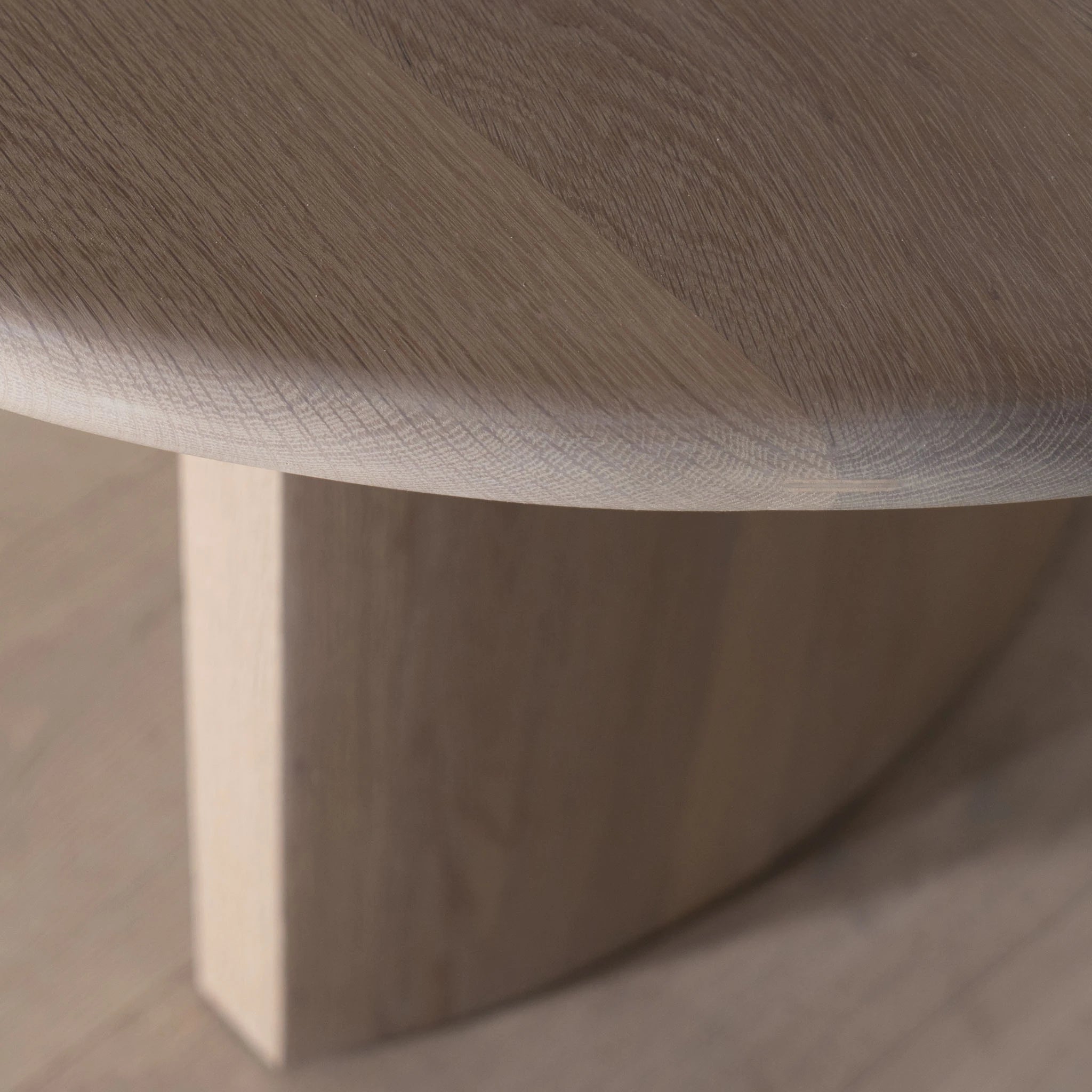 Tavolo da pranzo curvo Darby