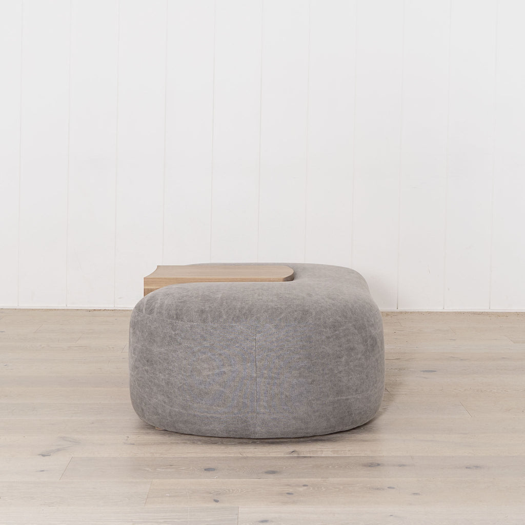 Pouf Easton con tavolo