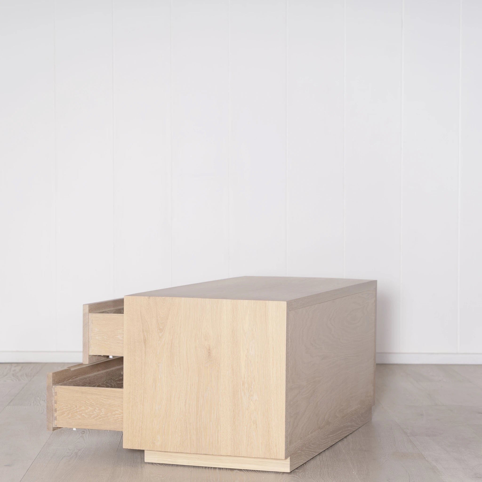 Comodino grande Gable