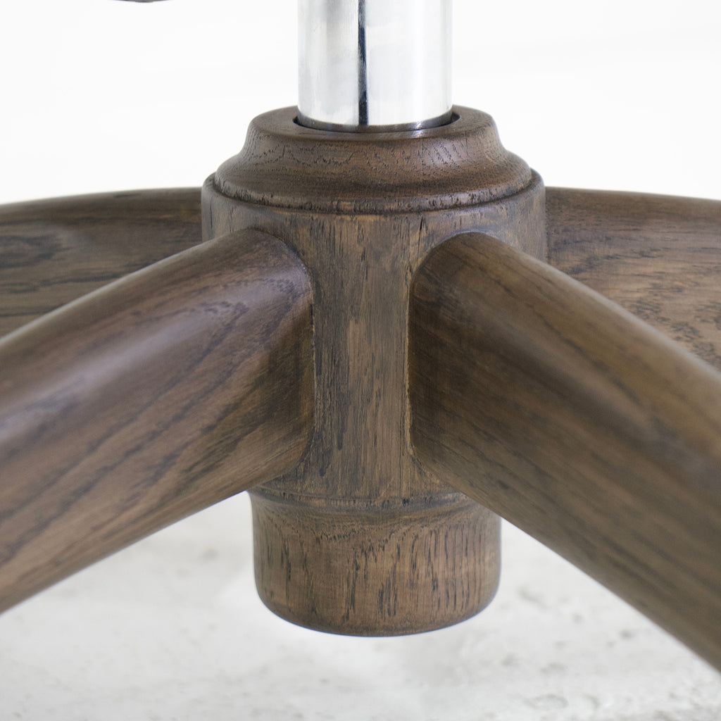 James - Sedia da ufficio con base in rovere