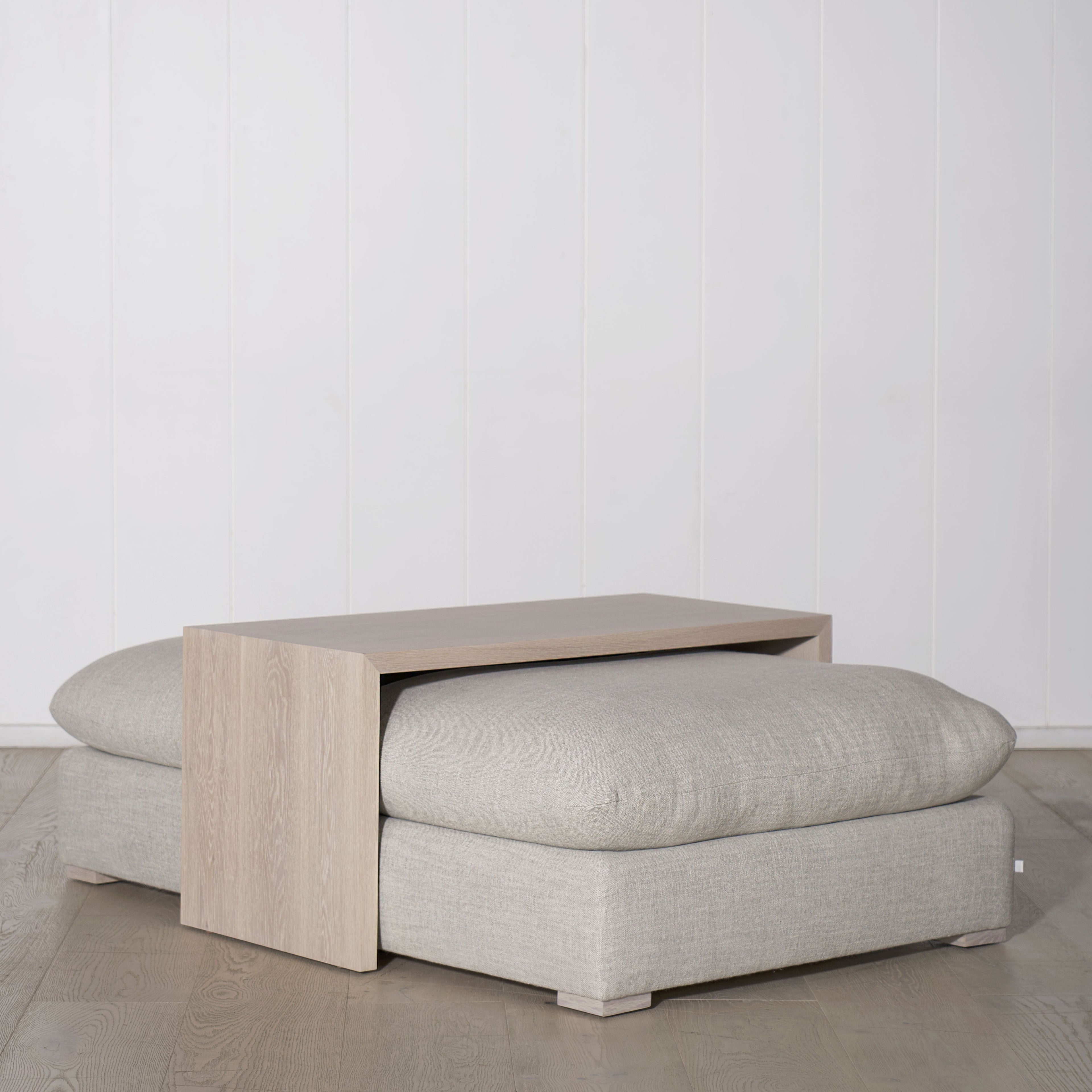 Panca Monterey con tavolo