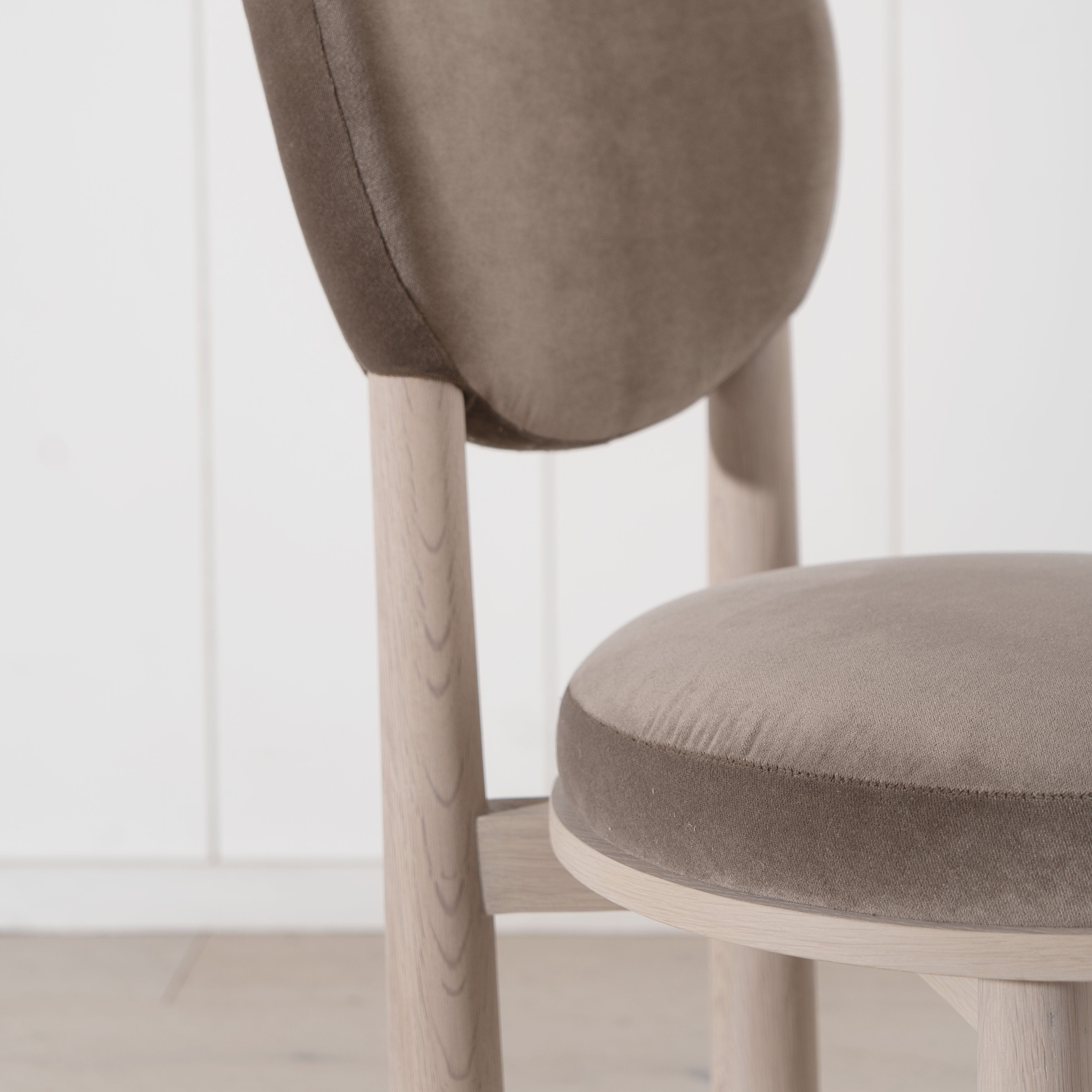 Sedia da pranzo viola