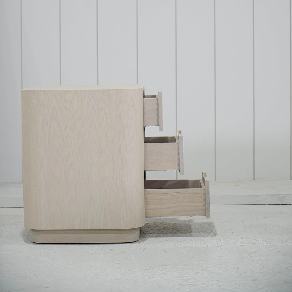 Comodino Sierra Flat