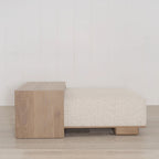 Noè con tavolo e panca