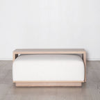 Noè con tavolo e panca