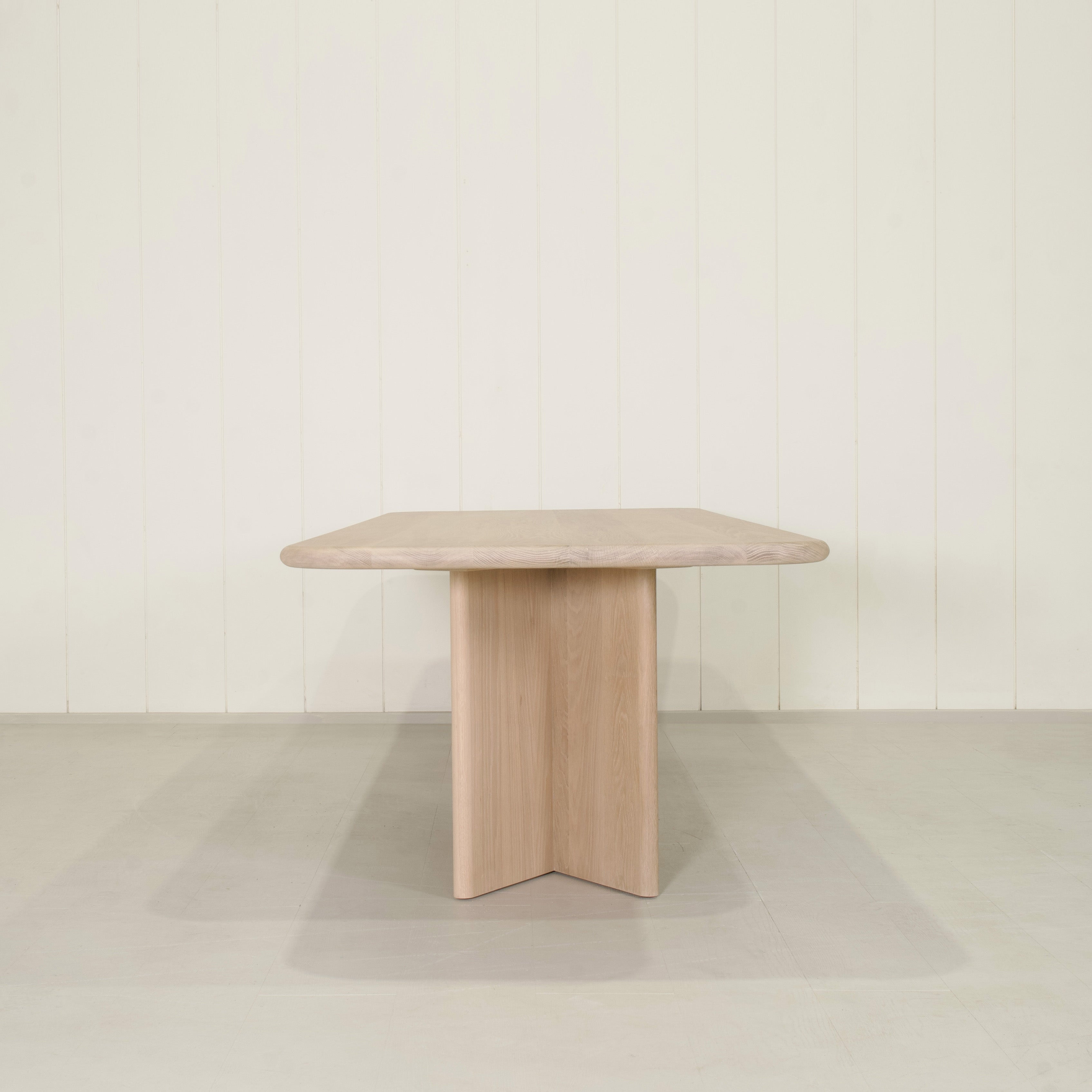 Philip - Tavolo da pranzo con bordo arrotondato