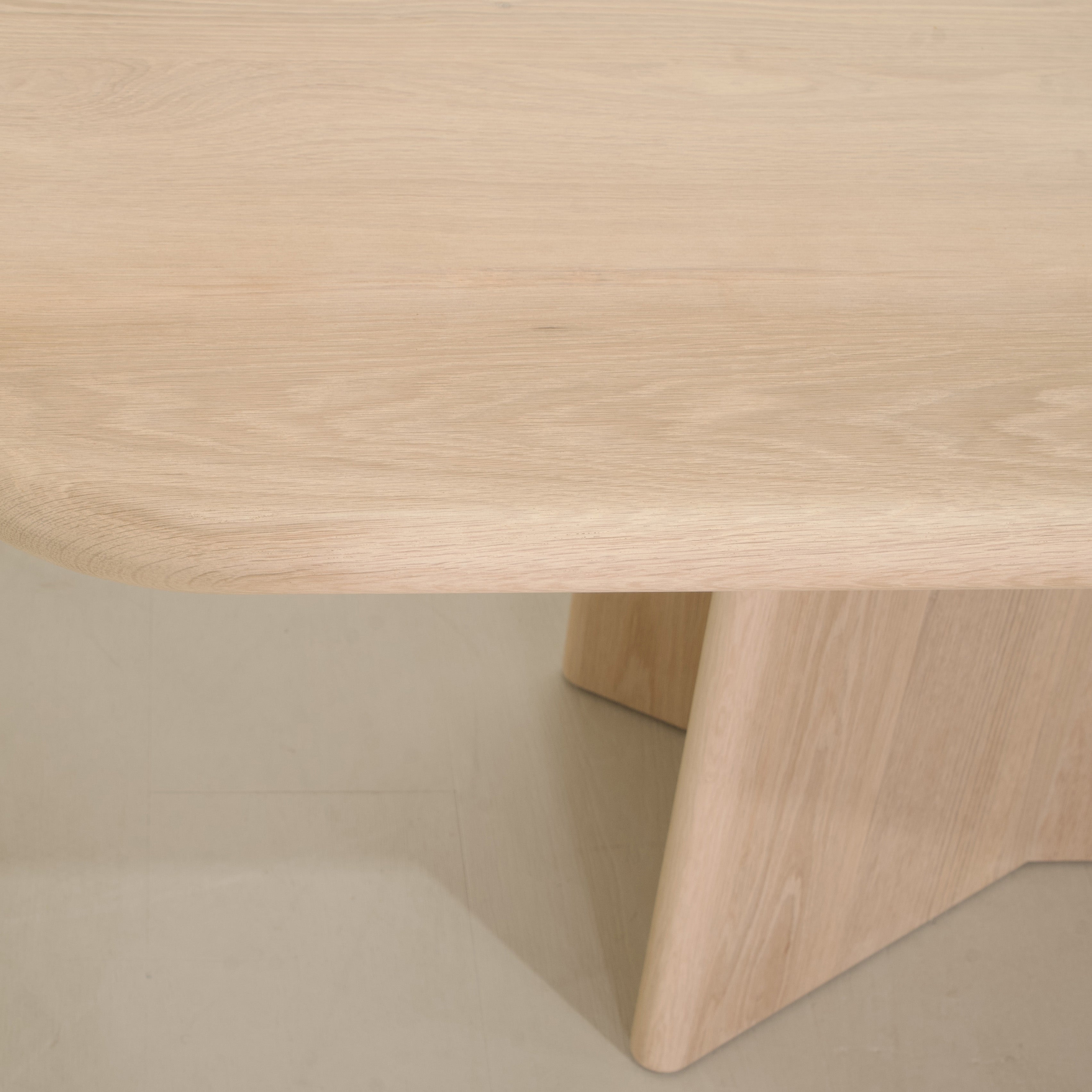 Philip - Tavolo da pranzo con bordo arrotondato