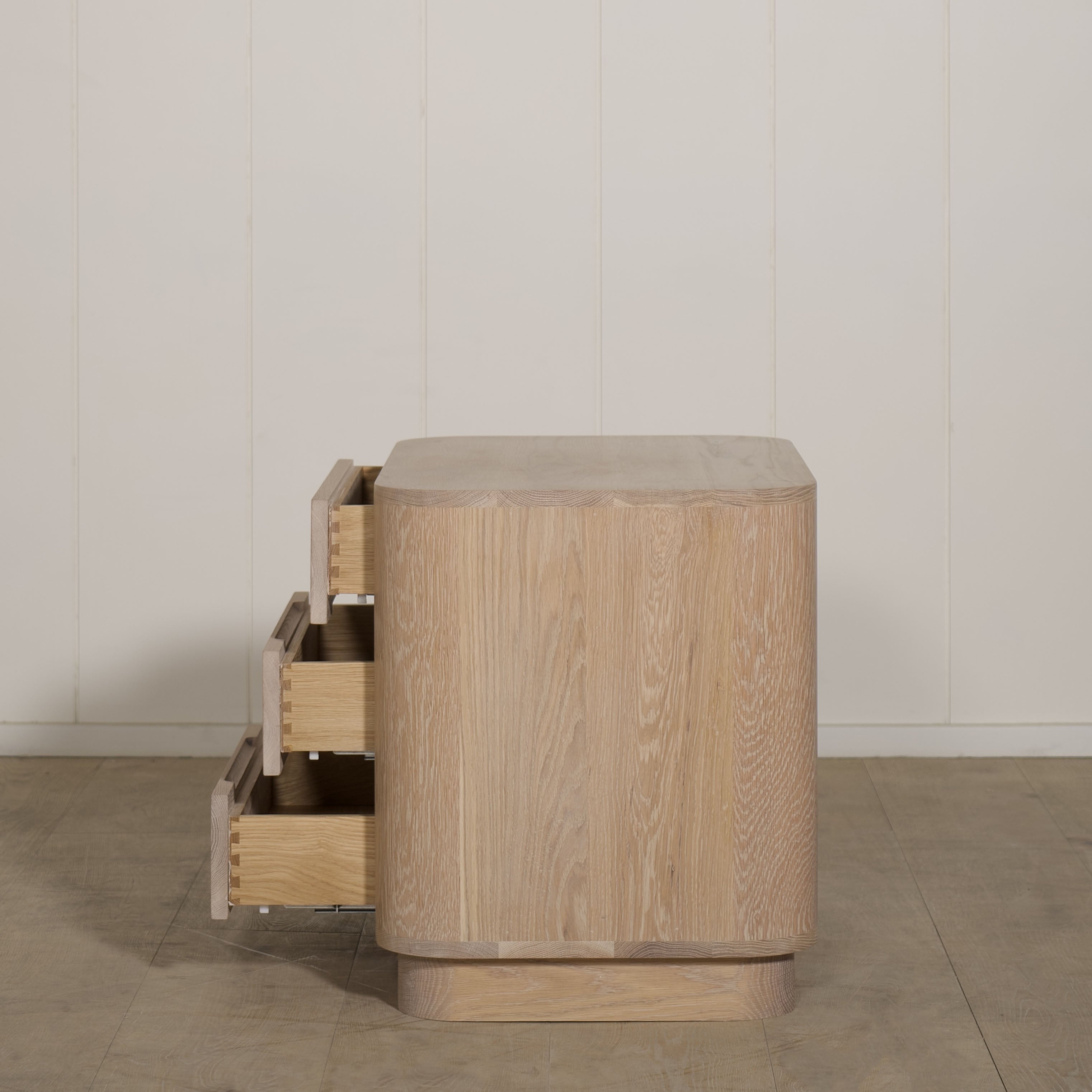 Comodino Sierra Flat